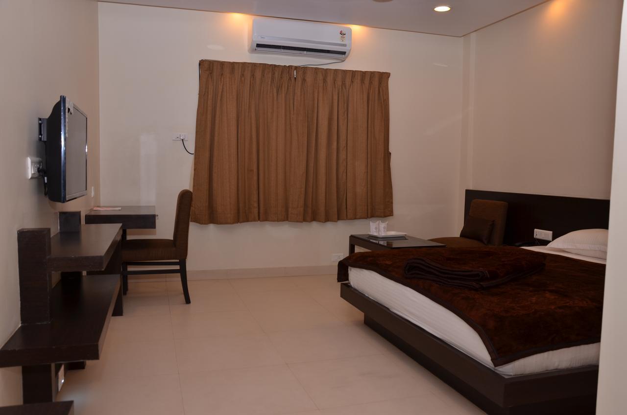 Mohini Royal Otel Jharsuguda Dış mekan fotoğraf