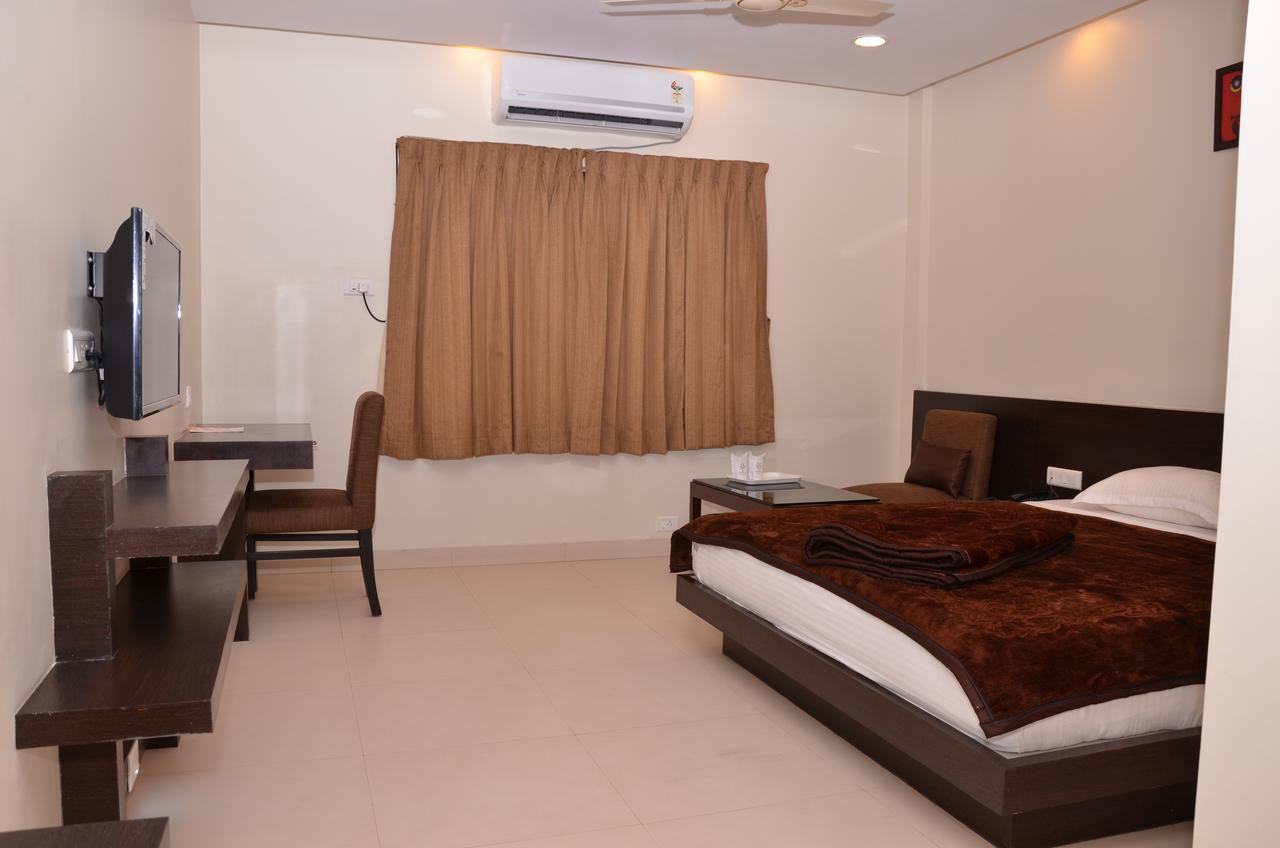 Mohini Royal Otel Jharsuguda Dış mekan fotoğraf